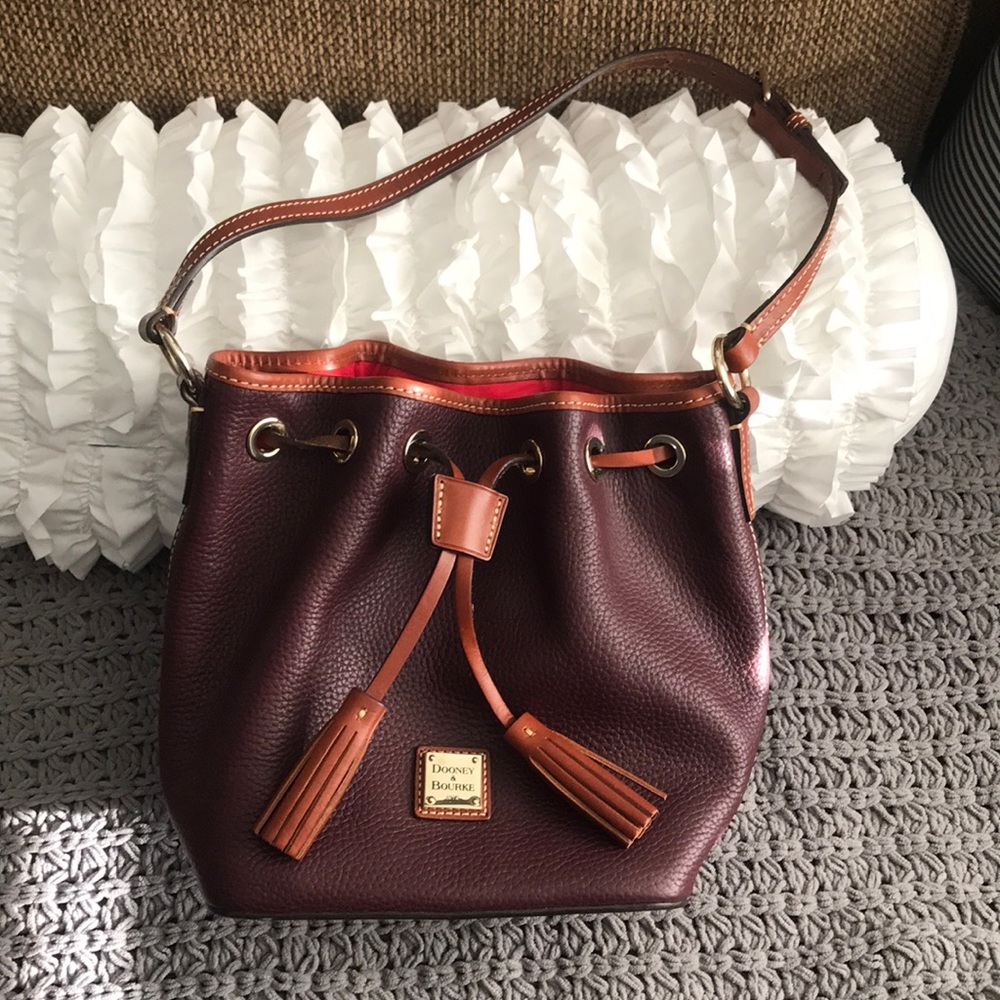 Dooney & Bourke Bag